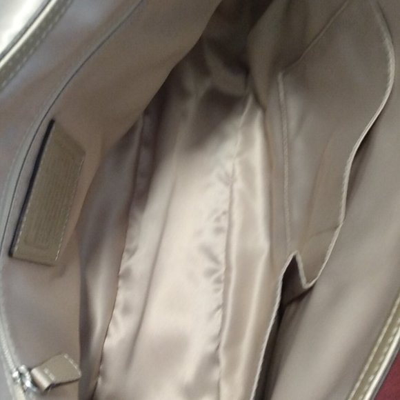 Rare Metallic COACH Bag - Picture 3 of 4